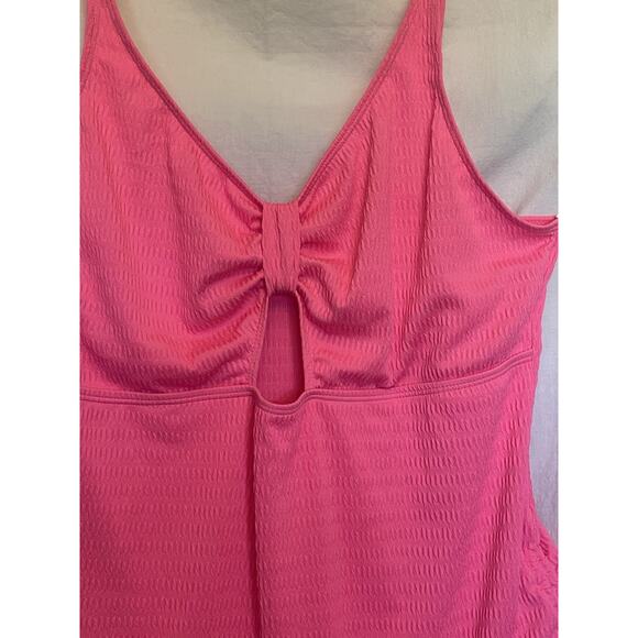 4XL Pink Textured One-Piece Swimsuit Adjustable Strap Ruched Sides Keyhole Front - Picture 2 of 10